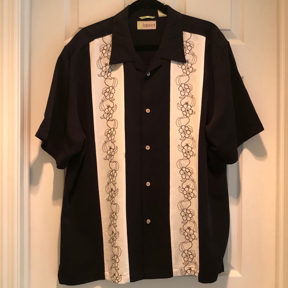 Men’s Casual Button Down Shirt